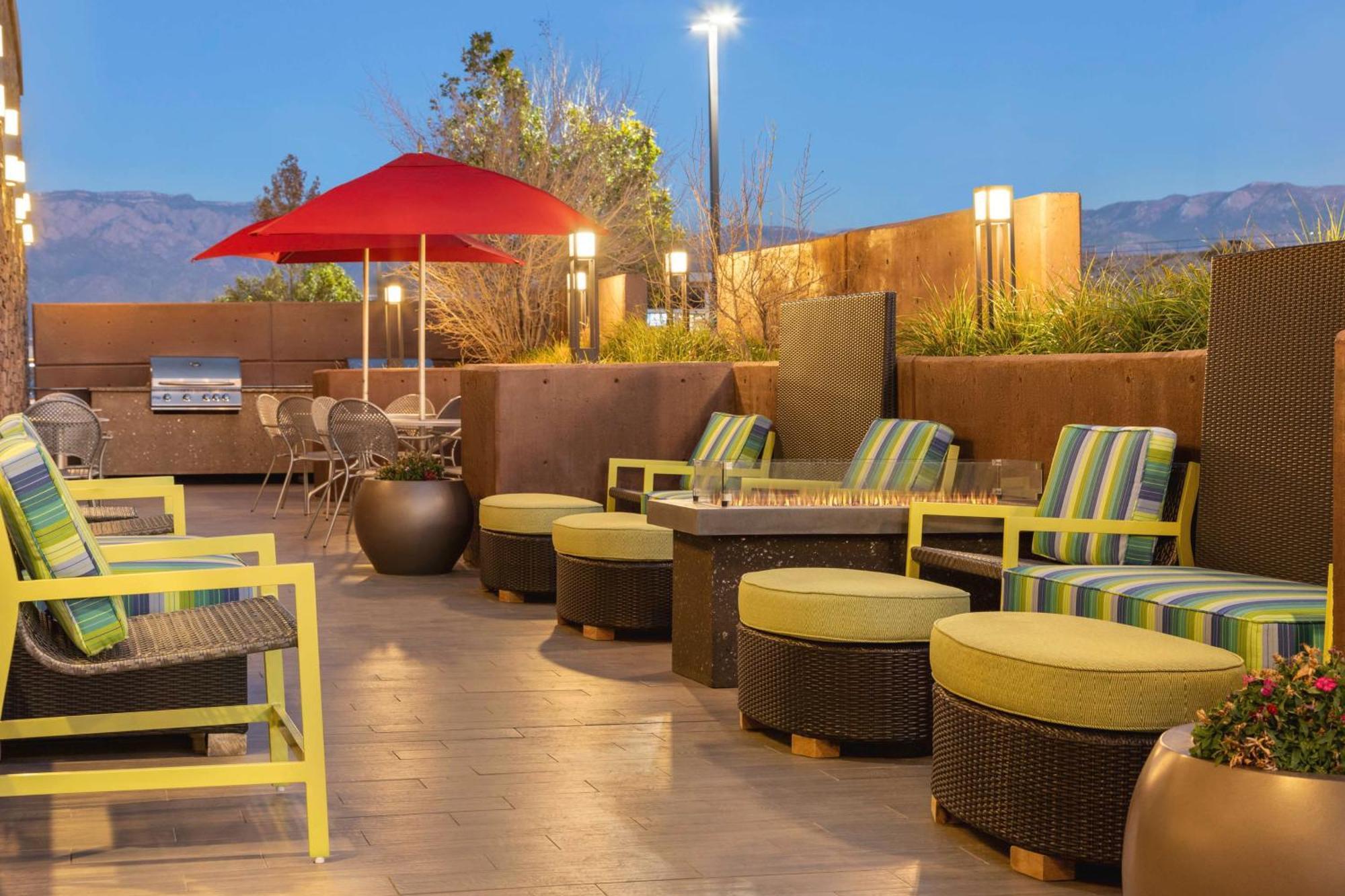 Home2 Suites By Hilton Albuquerque Downtown/University Eksteriør billede